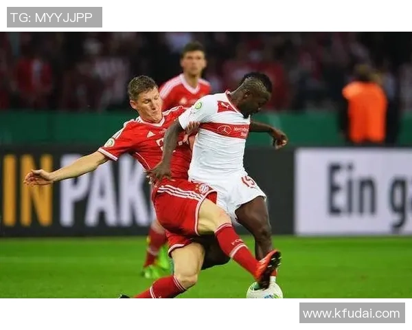 BLG在CSGO赛事中的耐力争议引发热议玩家表现与战术分析交锋