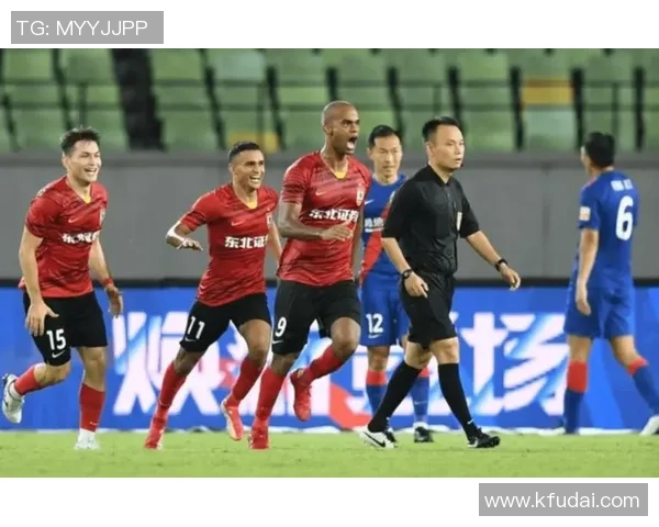 深圳排球队以82分领跑欧锦赛积分榜展现强大实力 深圳排球队以82分领跑欧锦赛积分榜展现强大实力